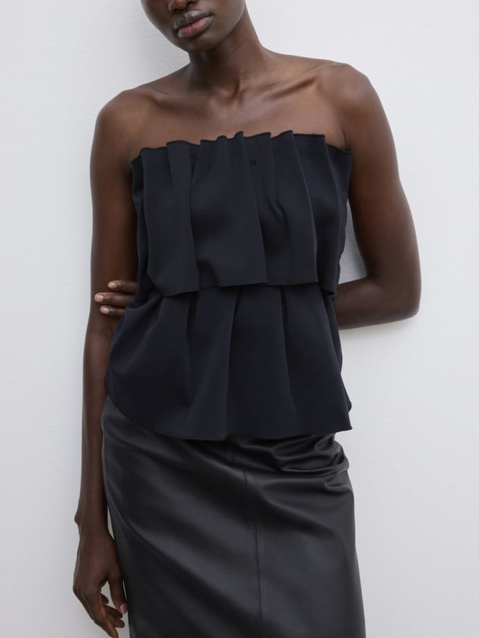 DAGMAR TOPP SCULPTED TUBE BLACK