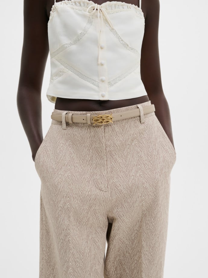 MALINA SKÄRP MONOGRAM LEATHER LIGHT TAUPE