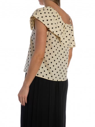 MY ESSENTIAL WARDROBE TOPP NADA FLORENCE LEMON ICING