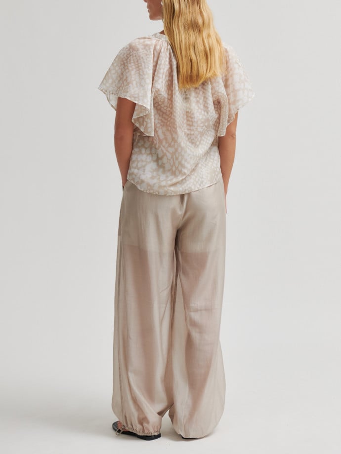 SECOND FEMALE BLUS SHADES PLAZA TAUPE