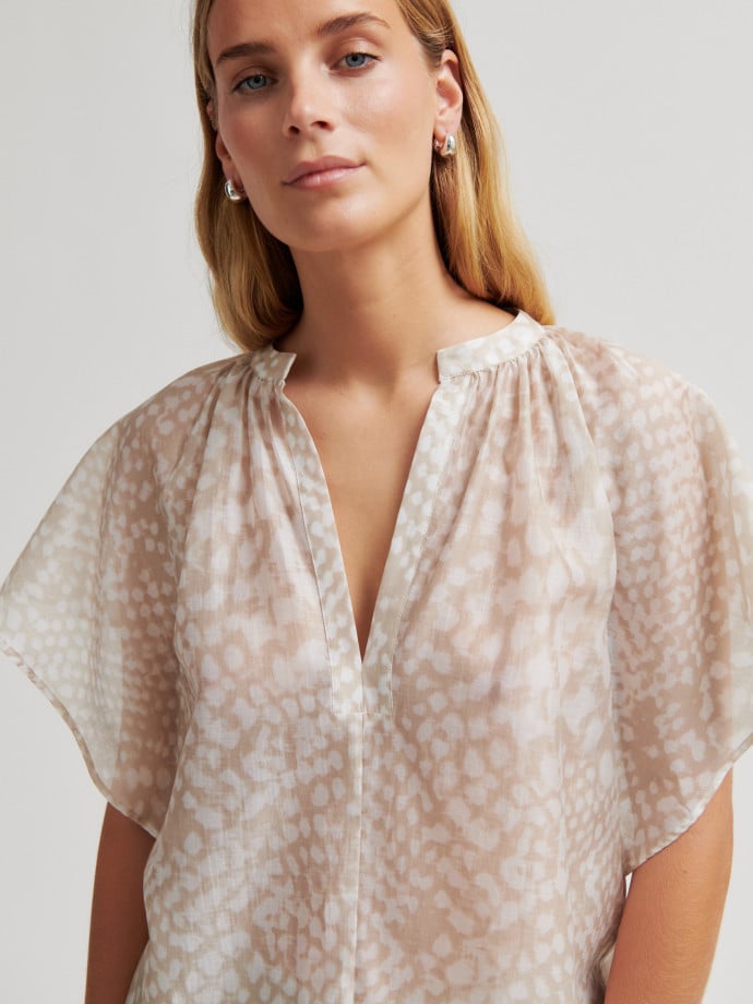 SECOND FEMALE BLUS SHADES PLAZA TAUPE