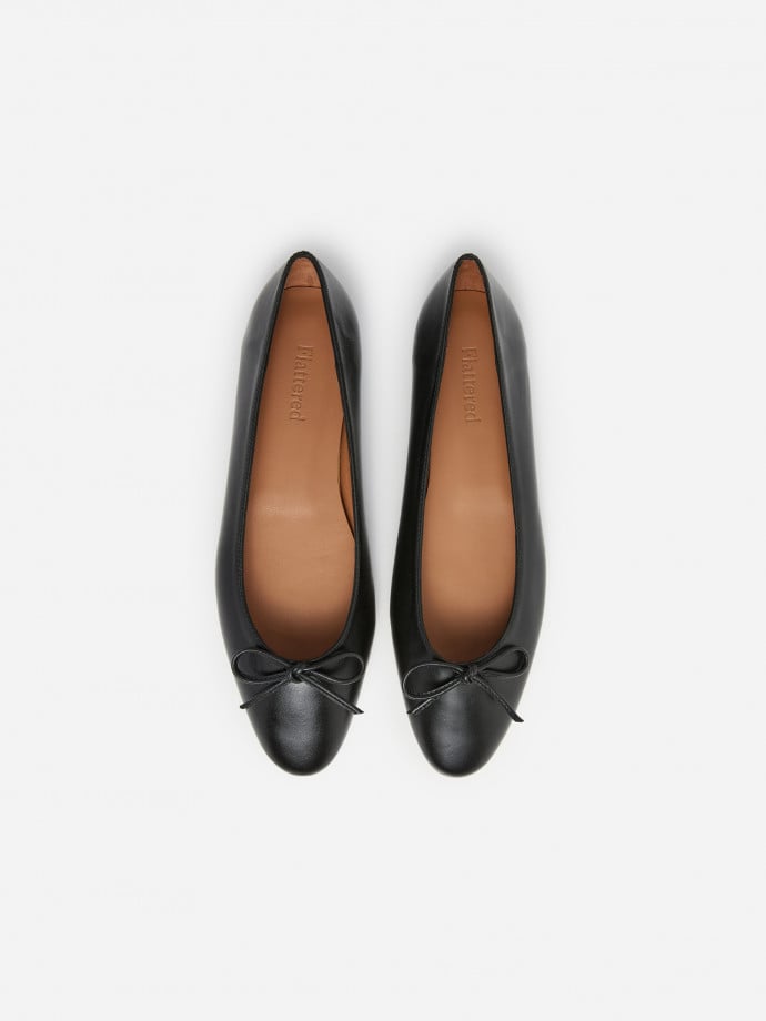 FLATTERED BALLERINA BODIL LEATHER BLACK