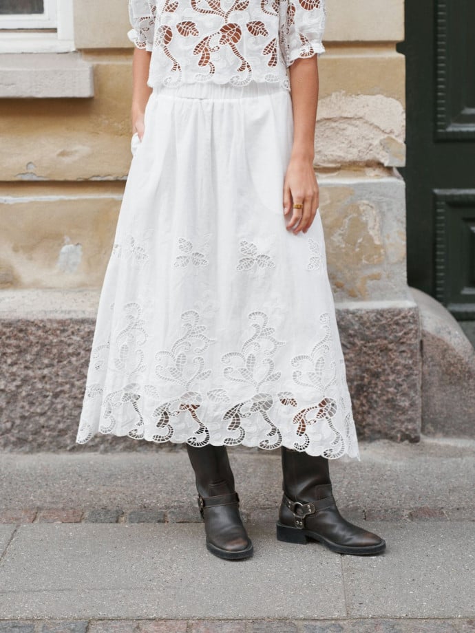 NEO NOIR KJOL YARA LONG EMB WHITE