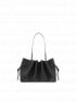 YUZEFI VÄSKA SCALLOP SHOULDER PEBBLE BLACK
