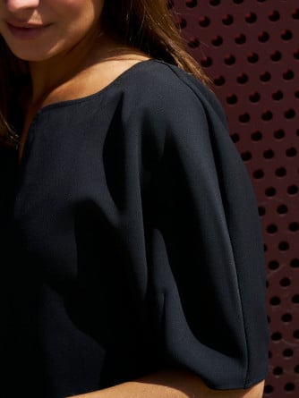 NEO NOIR BLUS JOSINE CREPE BLACK