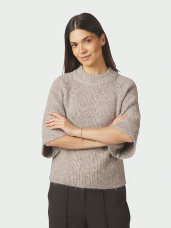 NEO NOIR TRÖJA BANDI FLUFFY KNIT BEIGE MELANGE